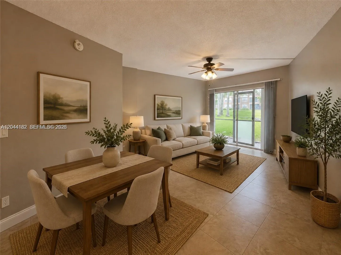 Foto de propiedad en 9044 NW 28th Drive 3-106, Coral Springs, FL 33065 Coral Springs con MLS# 
