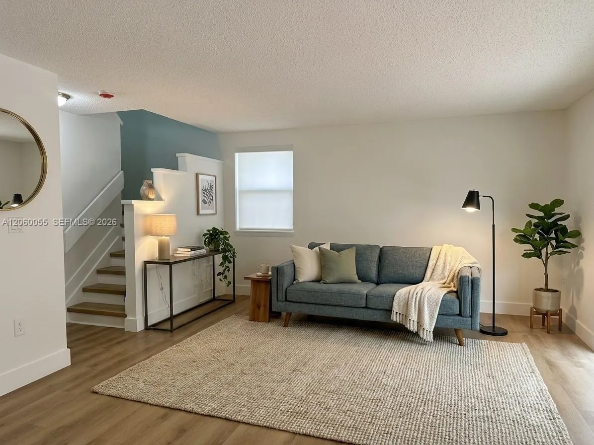 Foto de propiedad en 9055 SW 147th Court 0, Miami, FL 33196 Miami con MLS# 