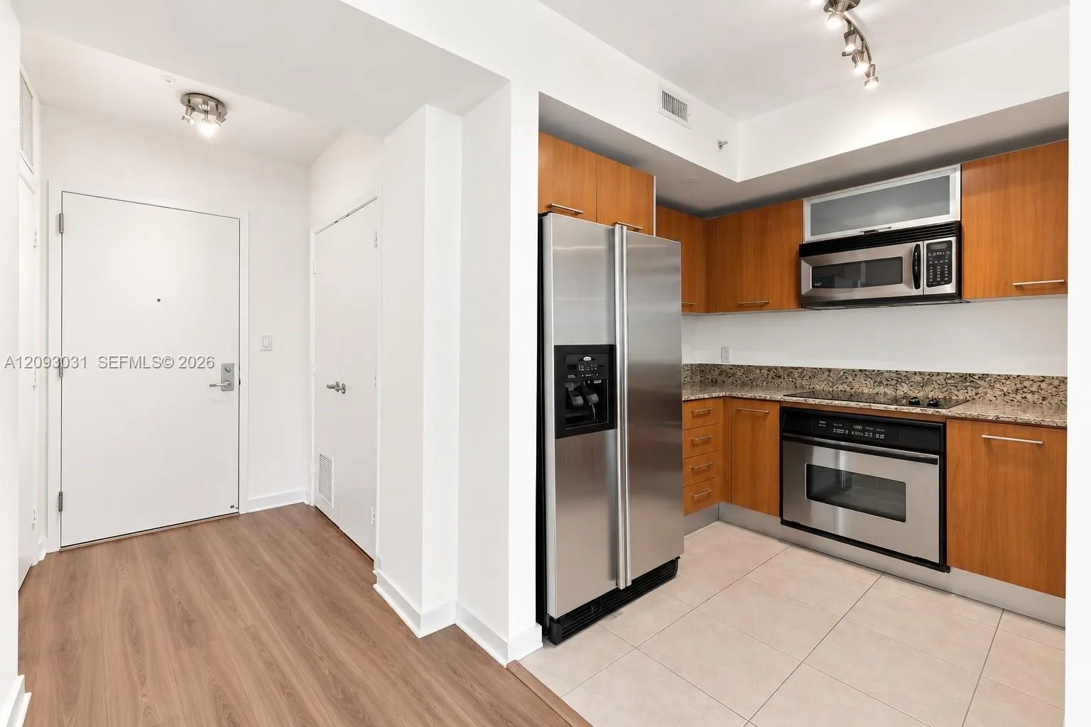 En Venta 9055 SW 73rd Court 2108, Miami, FL 33156, Miami, FL 33156