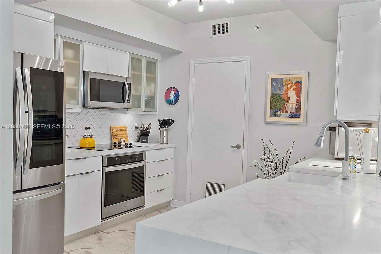 En Venta 9066 SW 73rd Court 1809, Miami, FL 33156, Miami, FL 33156