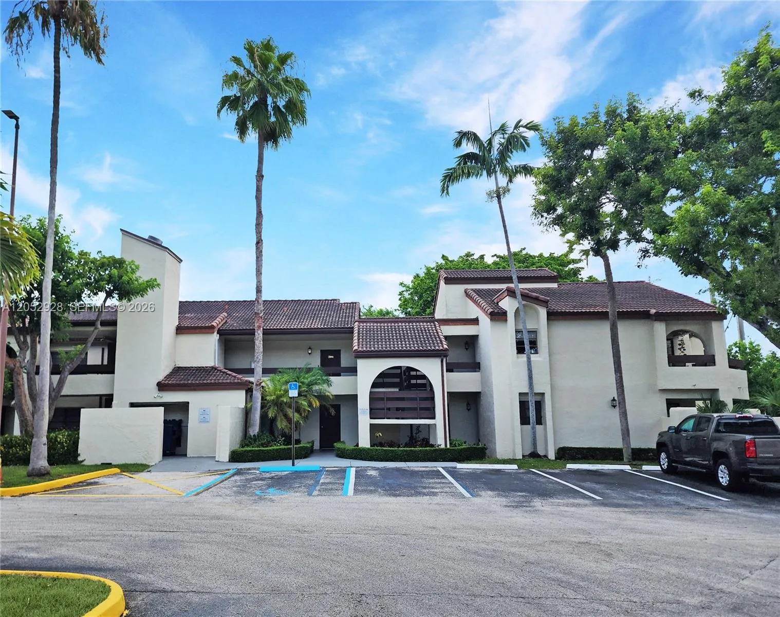 Foto de propiedad en 9070 SW 125th Avenue A203, Miami, FL 33186 Miami con MLS# 