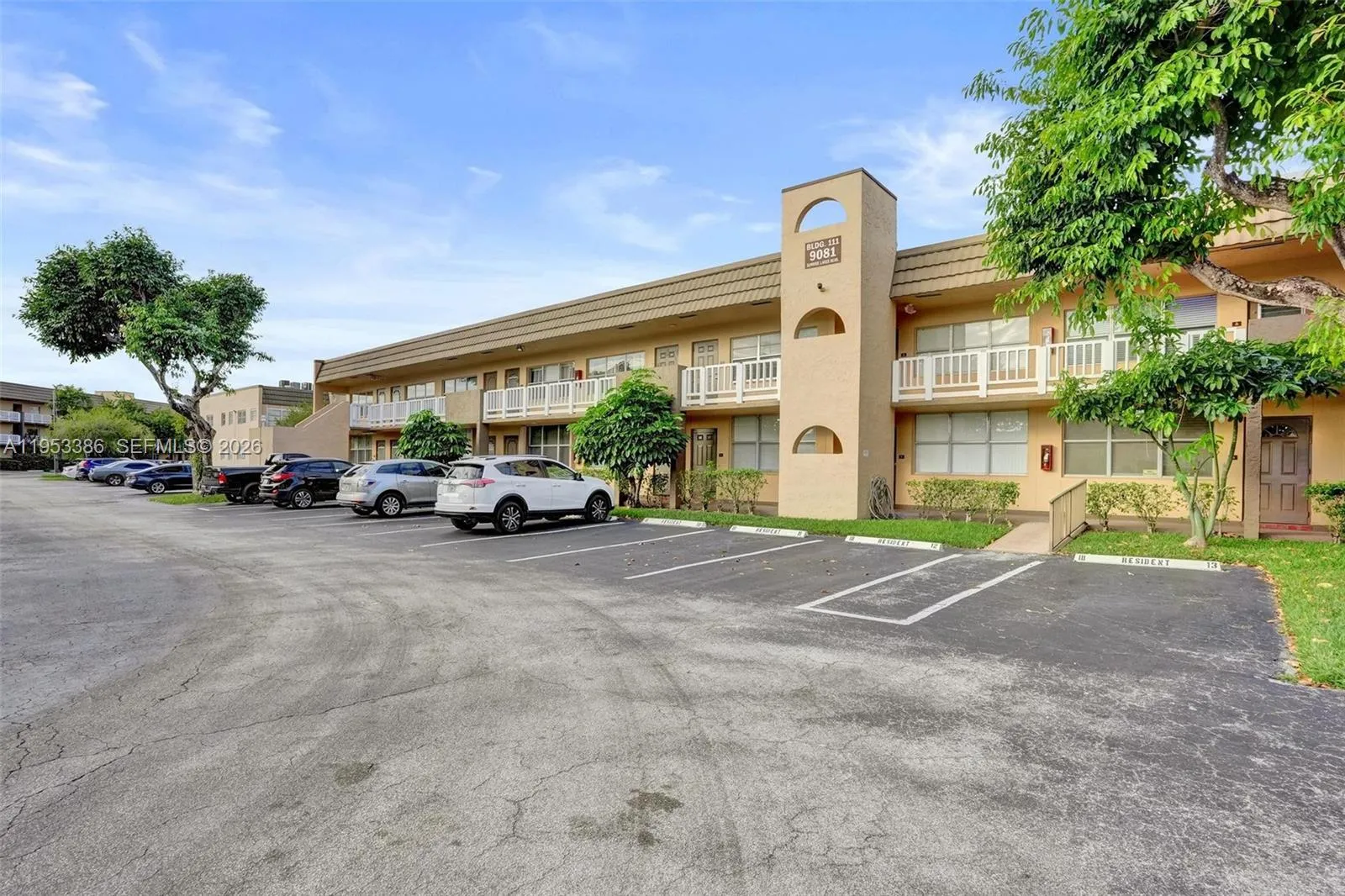 Vendido 9081 Sunrise Lakes Boulevard 107, Sunrise, FL 33322, Sunrise, FL 33322