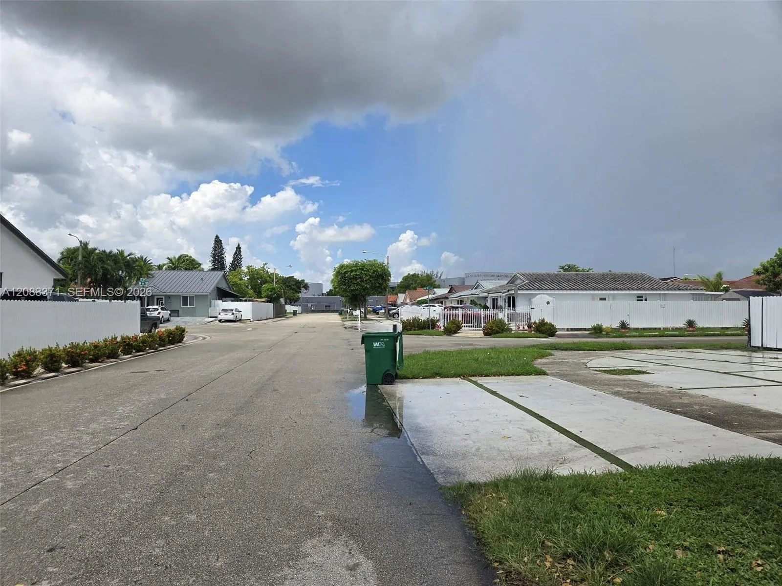 En Venta 9085 NW 117th Street, Hialeah Gardens, FL 33018, Hialeah Gardens, FL 33018
