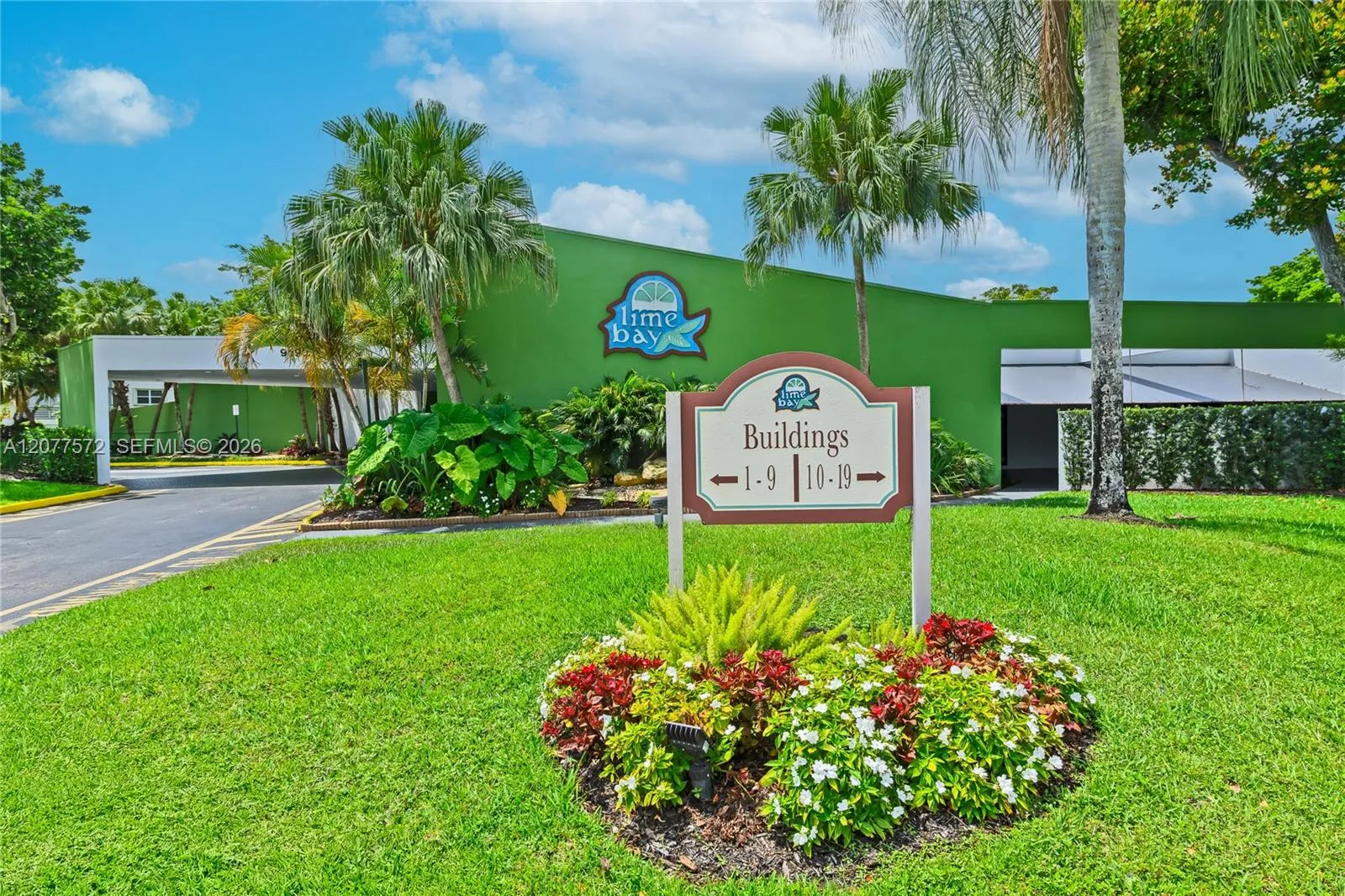 Foto de propiedad en 9091 Lime Bay Boulevard 211, Tamarac, FL 33321 Tamarac con MLS# 