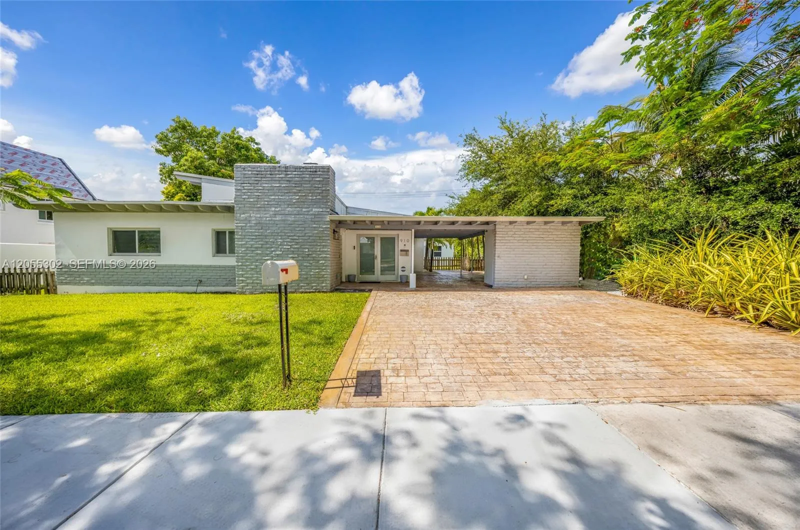 En Venta 910 NE 81st Street, Miami, FL 33138, Miami, FL 33138