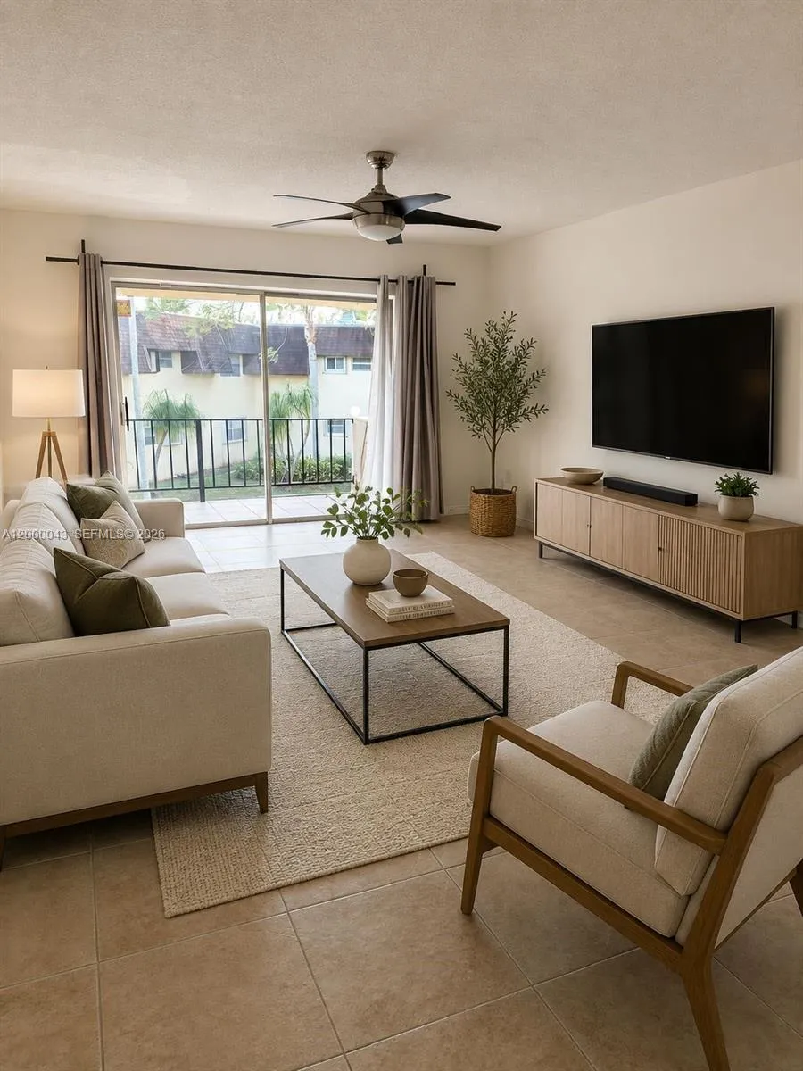 Foto de propiedad en 9108 SW 137th Terrace 16-3, Miami, FL 33176 Miami con MLS# 