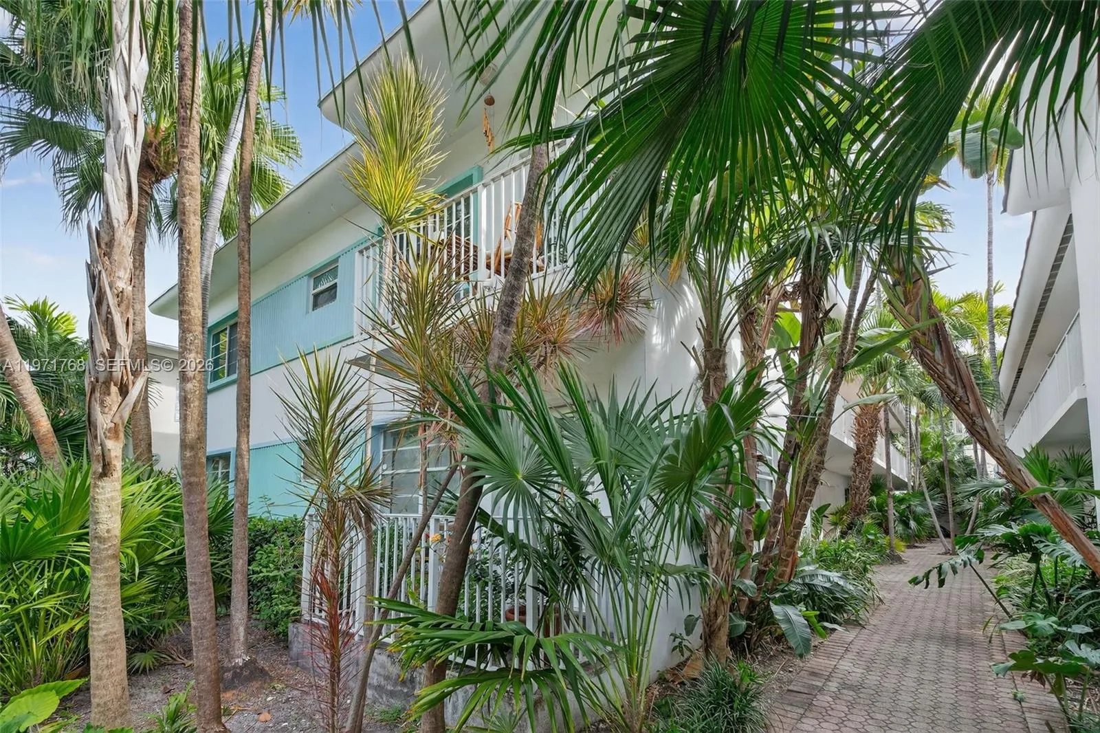 Foto de propiedad en 911 Meridian Avenue 106, Miami Beach, FL 33139 Miami Beach con MLS# 