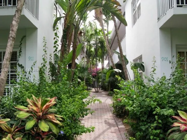 En Renta 911 Meridian Avenue 206, Miami Beach, FL 33139, Miami Beach, FL 33139