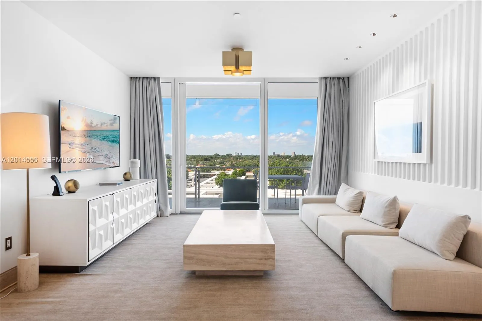 Foto de propiedad en 9111 Collins Avenue N-712, Surfside, FL 33154 Surfside con MLS# 