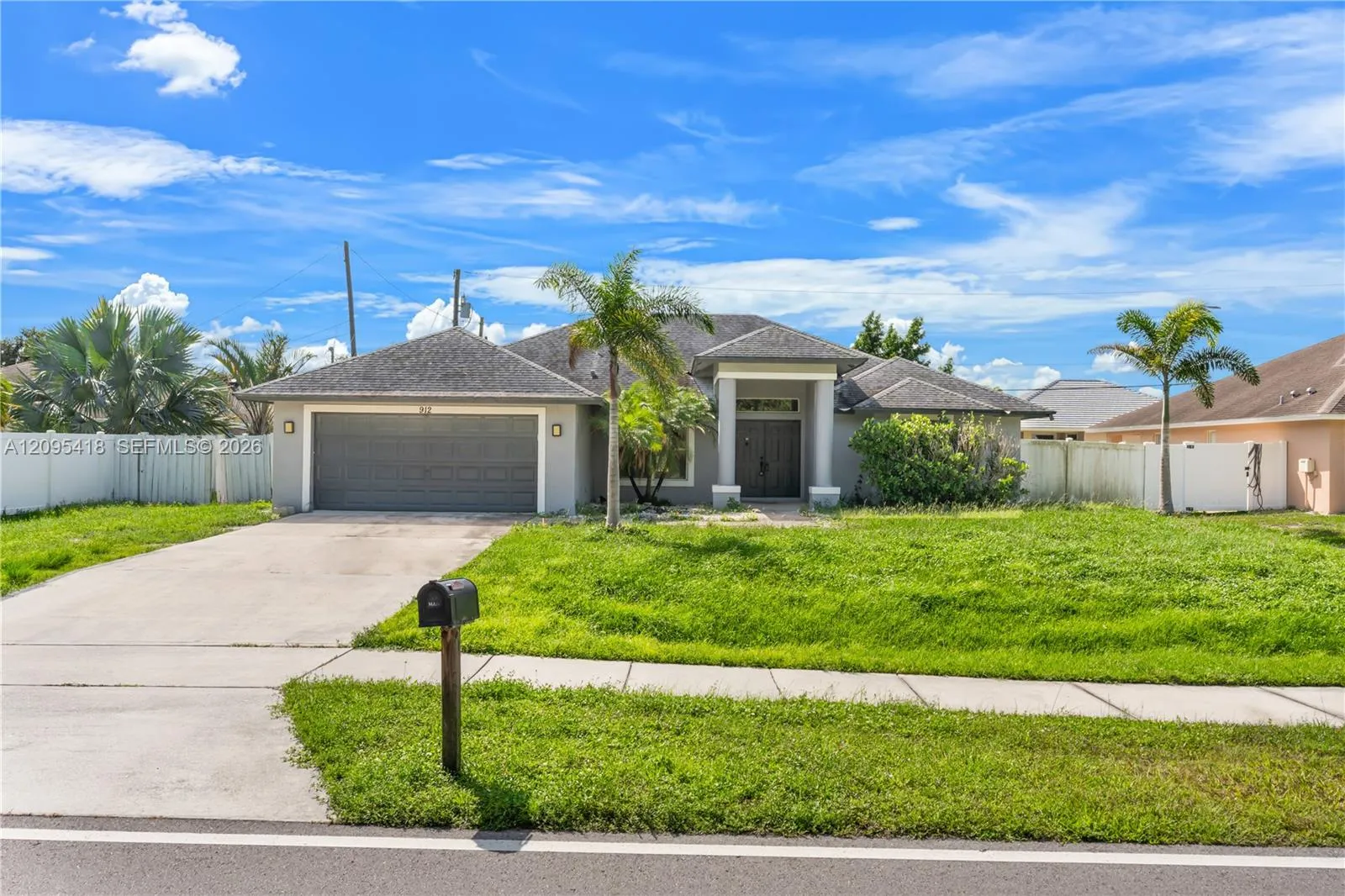 En Venta 912 SW Paar Drive, Port St. Lucie, FL 34953, Port St. Lucie, FL 34953