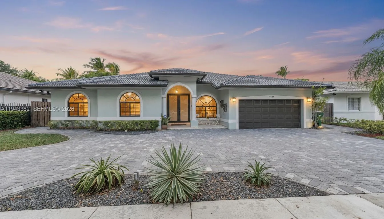 Vendido 9125 NW 172nd Terrace, Hialeah, FL 33018, Hialeah, FL 33018