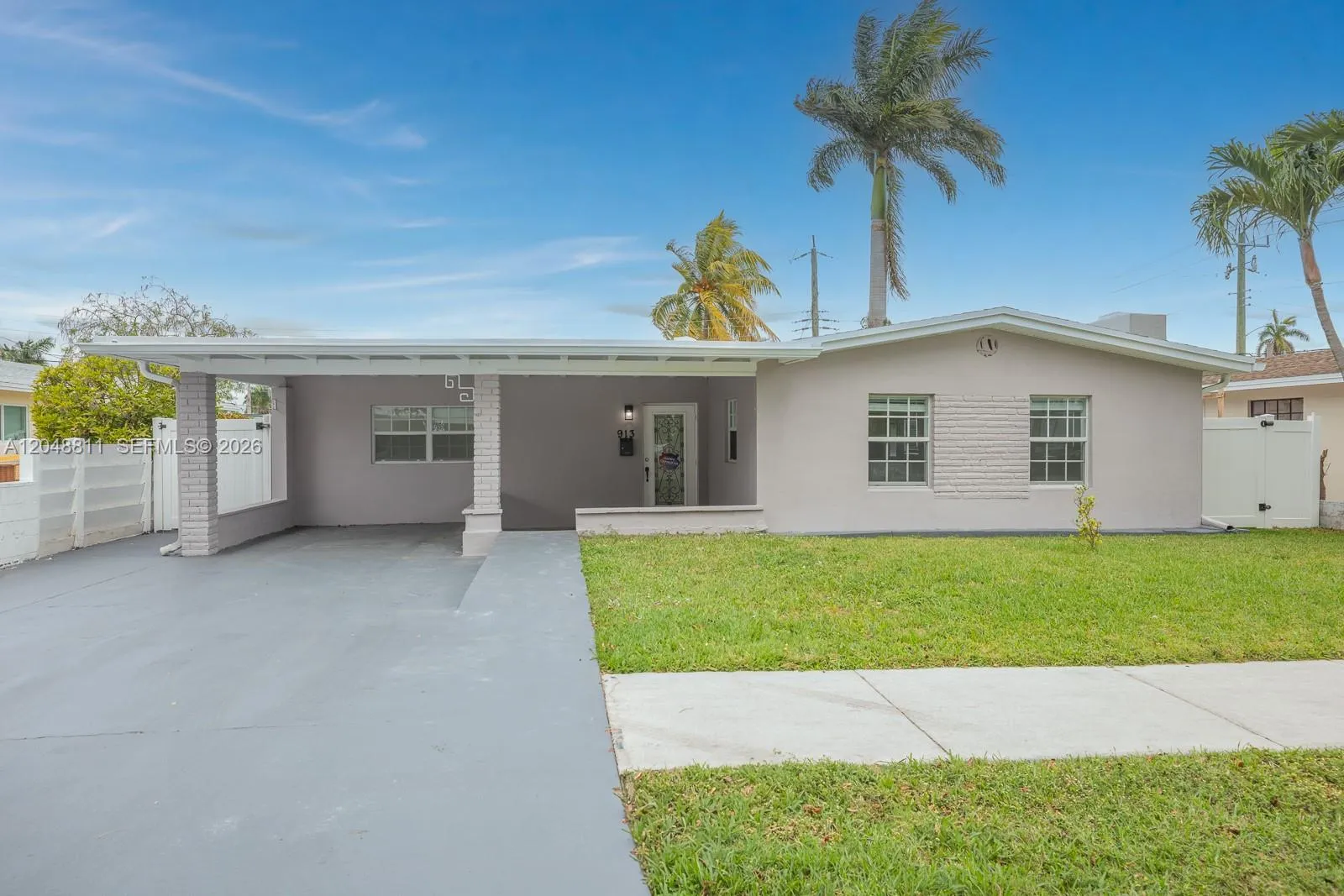 En Renta 913 NE 2nd Street, Hallandale Beach, FL 33009, Hallandale Beach, FL 33009