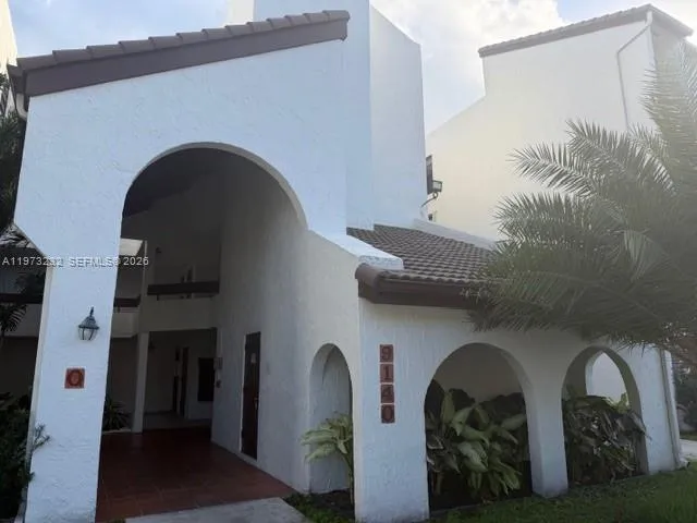 Vendido 9140 SW 123rd Court 105, Miami, FL 33186, Miami, FL 33186