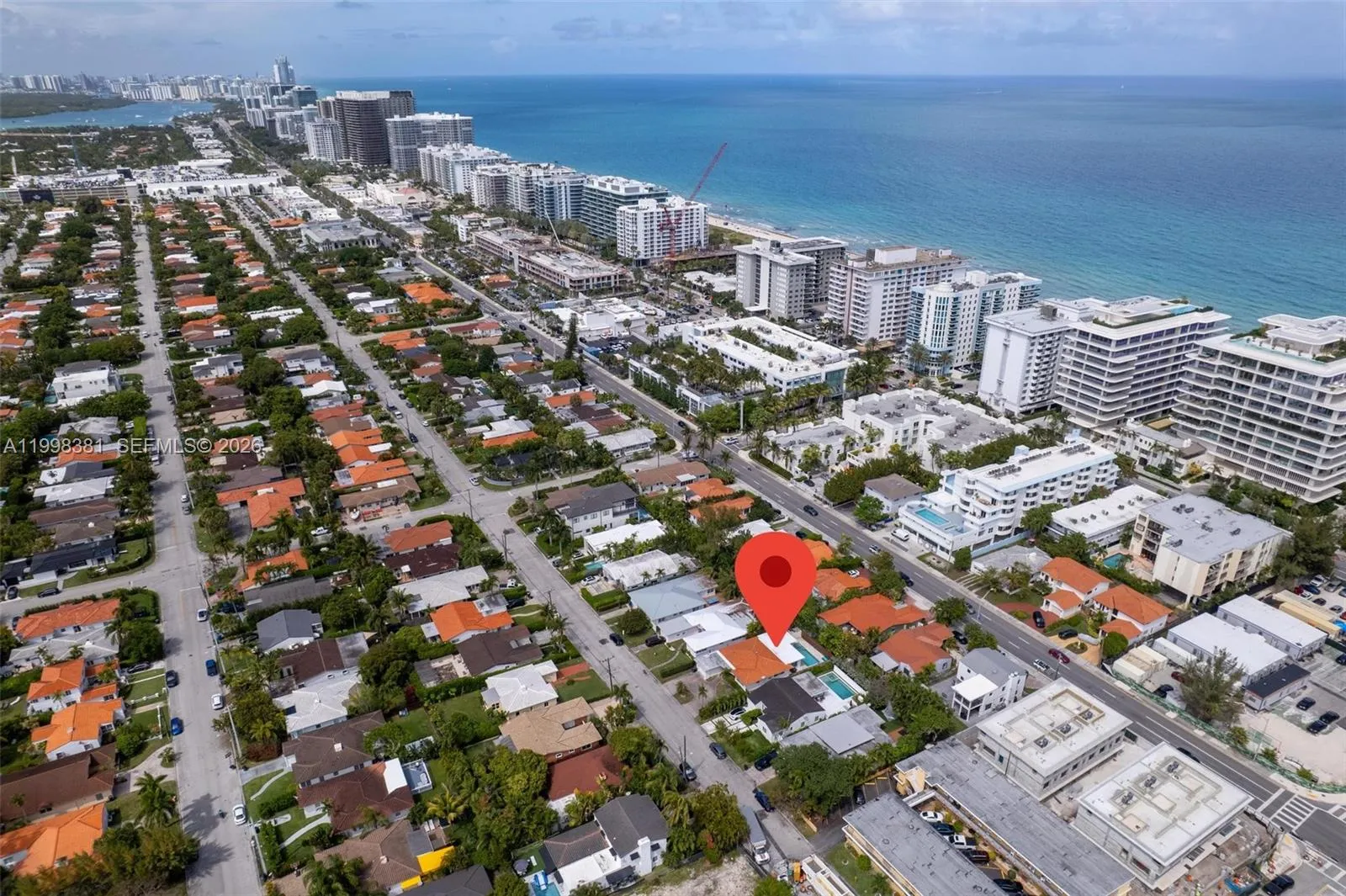Foto de propiedad en 9141 Abbott Avenue, Surfside, FL 33154 Surfside con MLS# 
