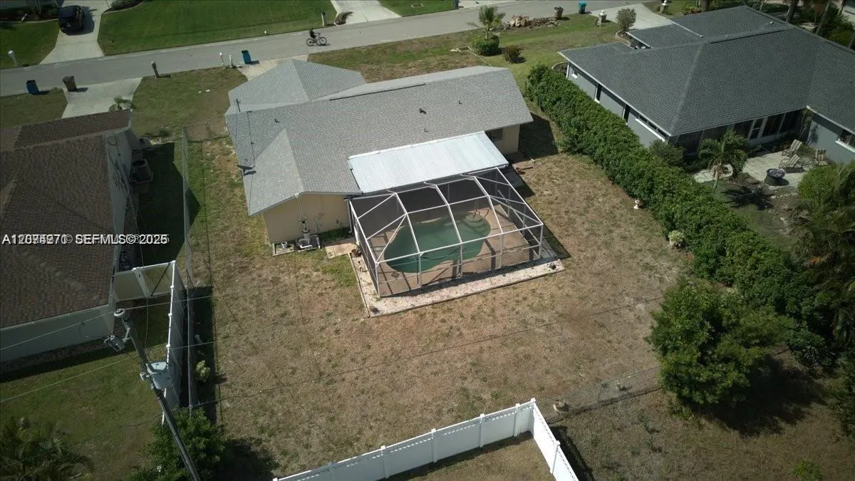 En Venta 915 SE 20th Street, Cape Coral, FL 33990, Cape Coral, FL 33990
