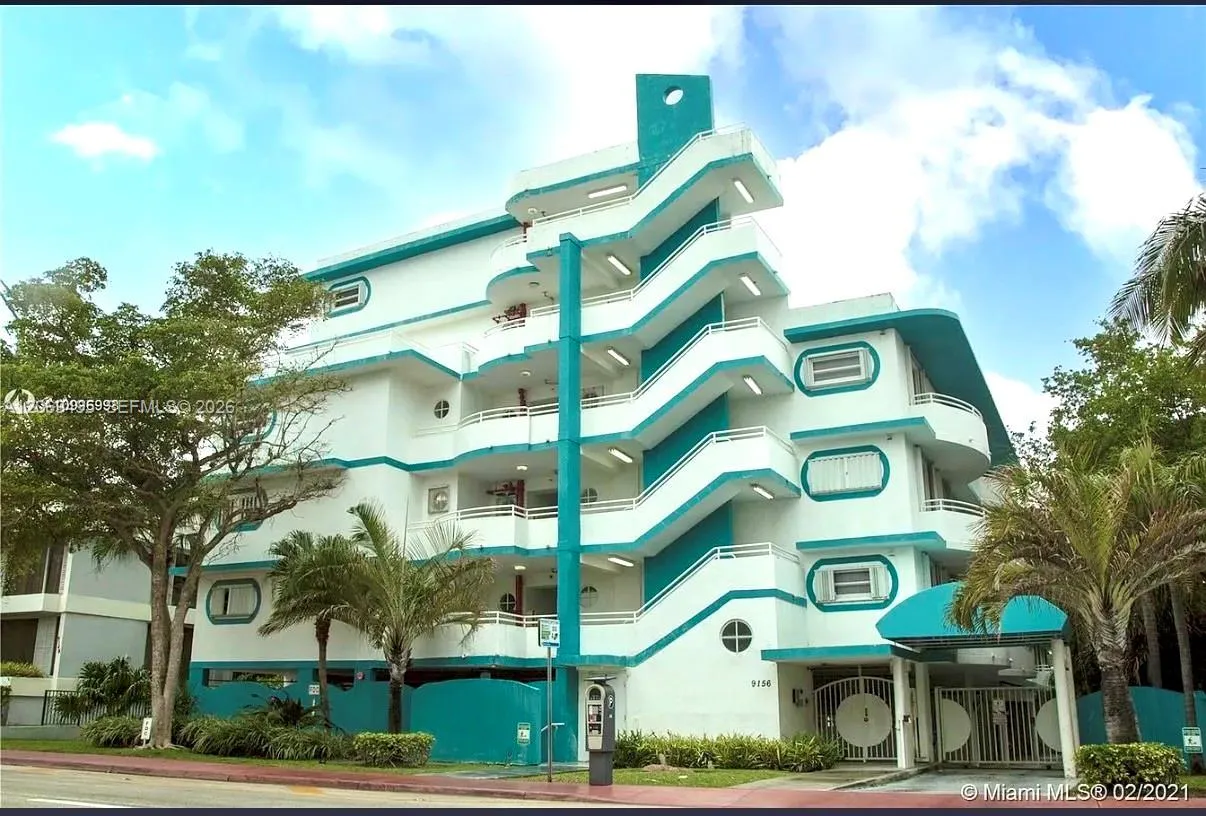 Foto de propiedad en 9156 Collins Avenue 202, Surfside, FL 33154 Surfside con MLS# 