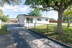 Foto de propiedad en 916 SW 24th Avenue 0, Fort Lauderdale, FL 33312 Fort Lauderdale con MLS# 