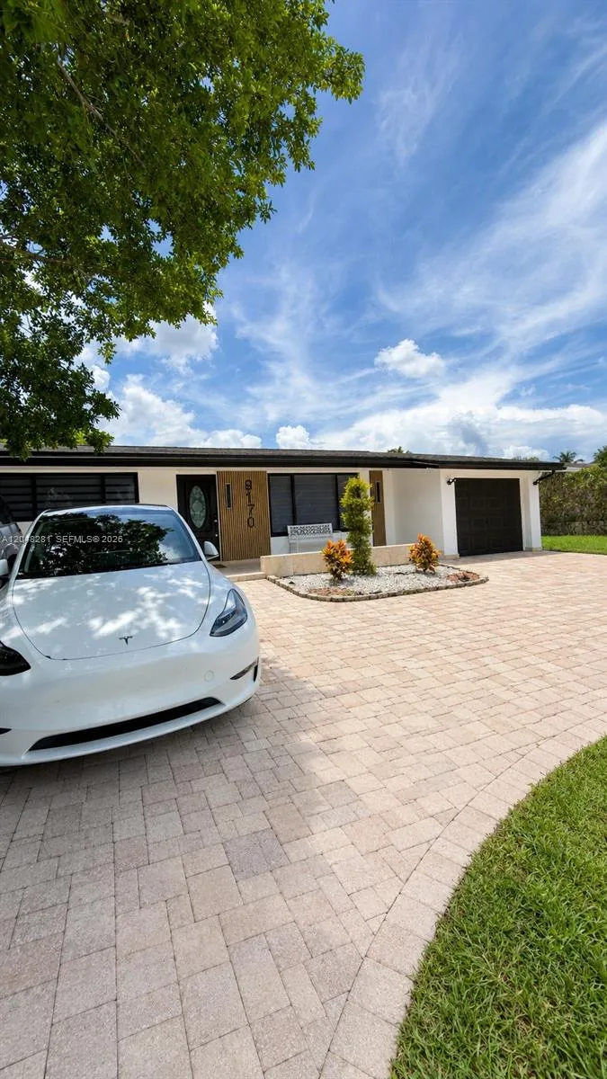 Vendido 9170 NW 24th Place, Sunrise, FL 33322, Sunrise, FL 33322