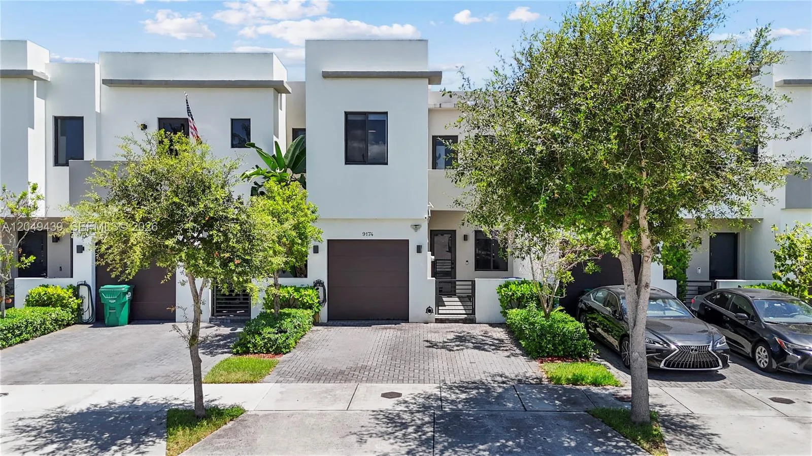 Foto de propiedad en 9174 SW 5th Lane, Miami, FL 33174 Miami con MLS# 
