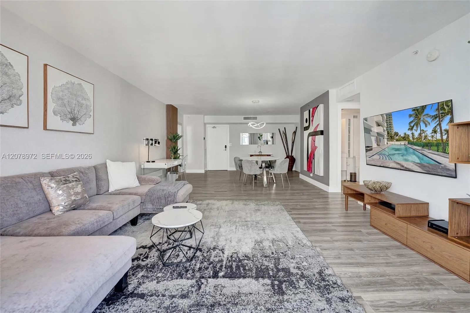 Foto de propiedad en 9195 Collins Avenue 1109, Surfside, FL 33154 Surfside con MLS# 