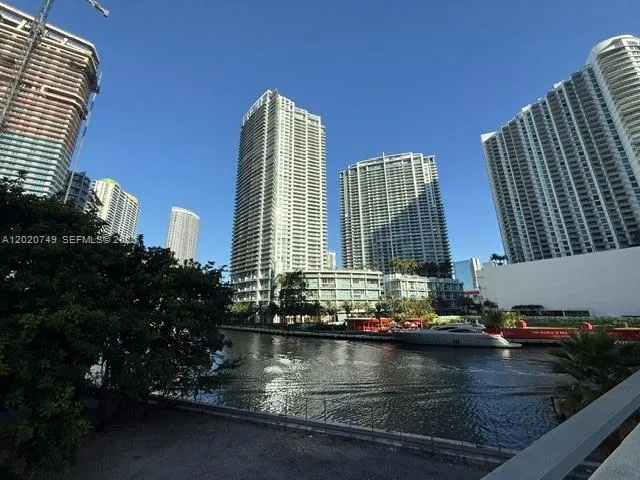 En Venta 92 SW 3rd Street 1804, Miami, FL 33130, Miami, FL 33130