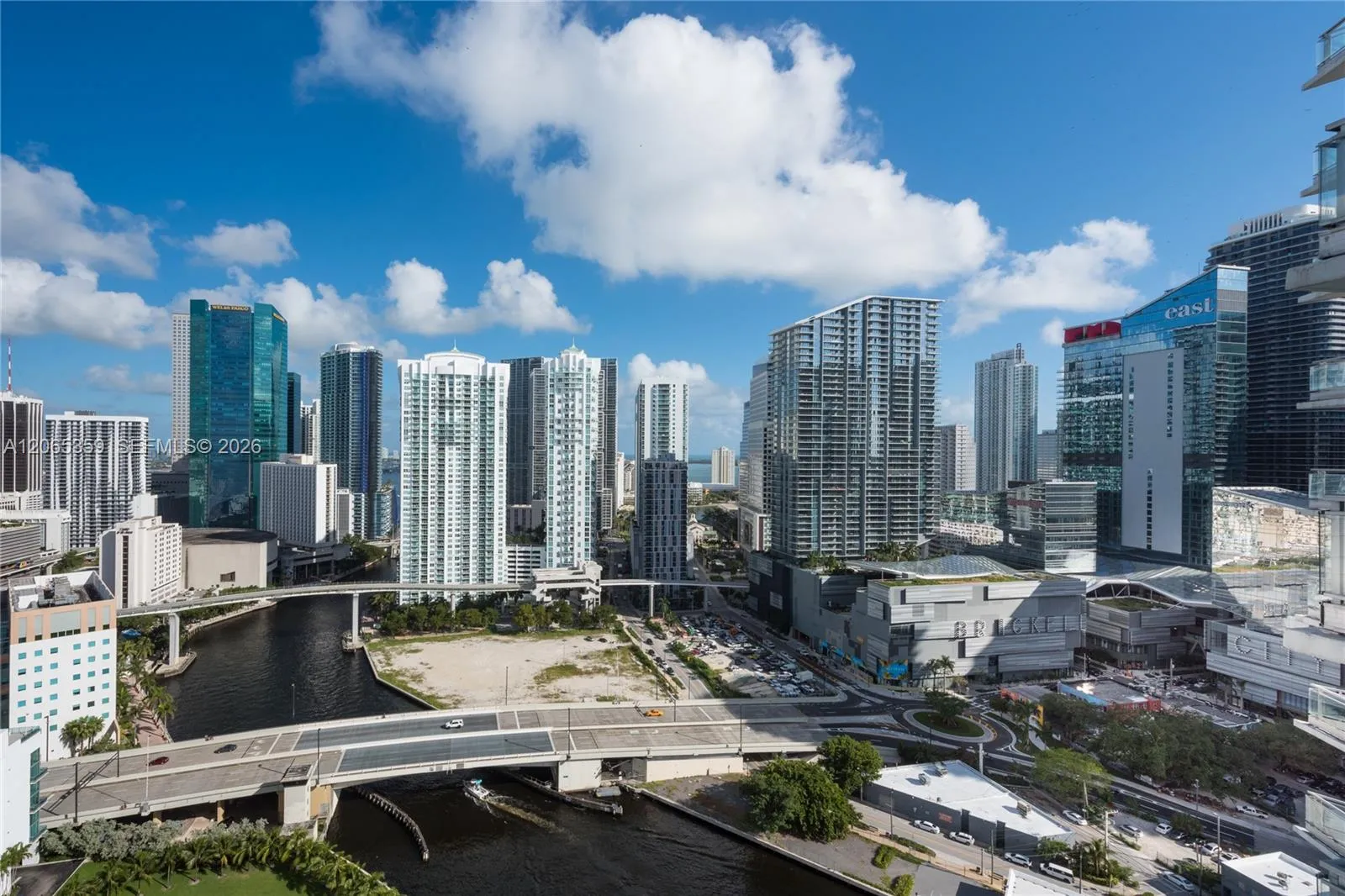 Foto de propiedad en 92 SW 3rd Street 2812, Miami, FL 33130 Miami con MLS#