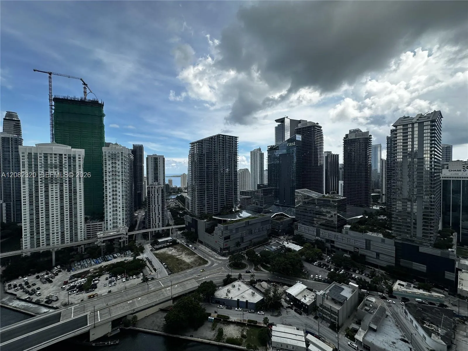 Foto de propiedad en 92 SW 3rd Street 3501, Miami, FL 33130 Miami con MLS# 