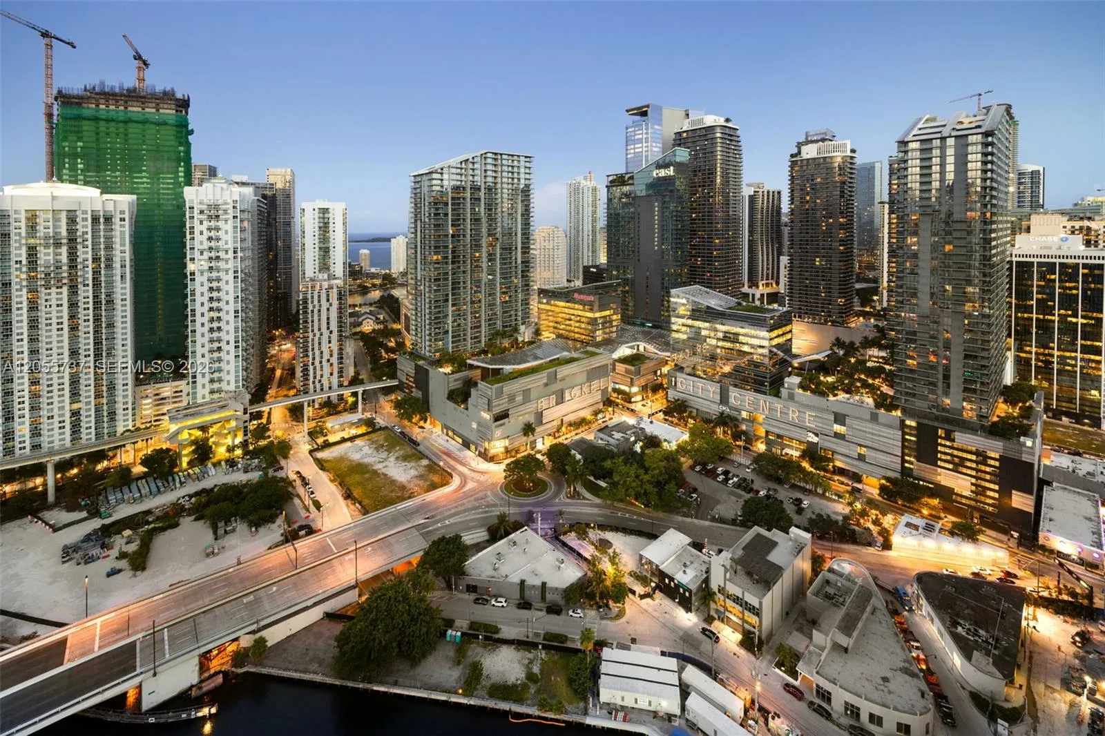 Foto de propiedad en 92 SW 3rd Street 3901, Miami, FL 33130 Miami con MLS# 