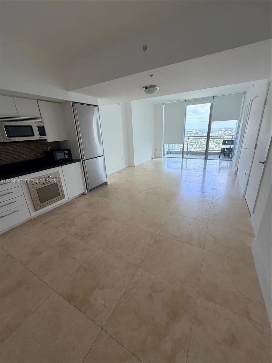 Foto de propiedad en 92 SW 3rd Street 3909, Miami, FL 33130 Miami con MLS#