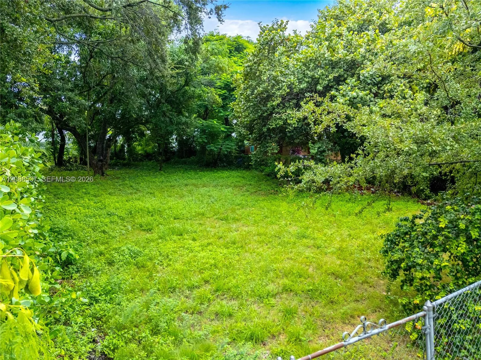Foto de propiedad en 920 NW 51st Street, Miami, FL 33127 Miami con MLS# 