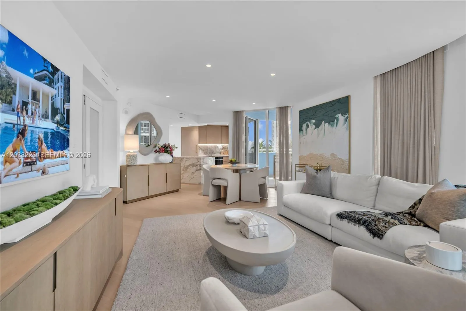 Foto de propiedad en 9201 Collins Avenue 422, Surfside, FL 33154 Surfside con MLS# 