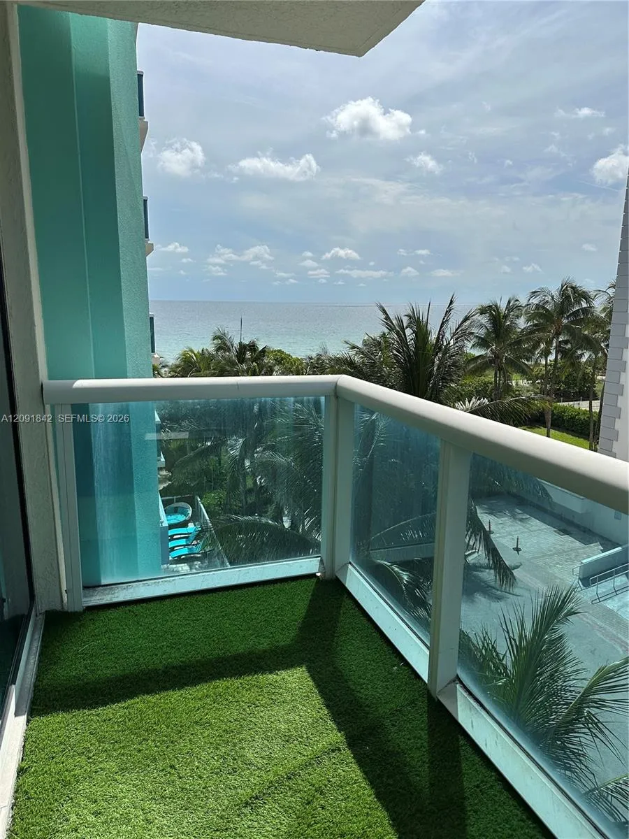 Foto de propiedad en 9201 Collins Avenue 524, Surfside, FL 33154 Surfside con MLS# 