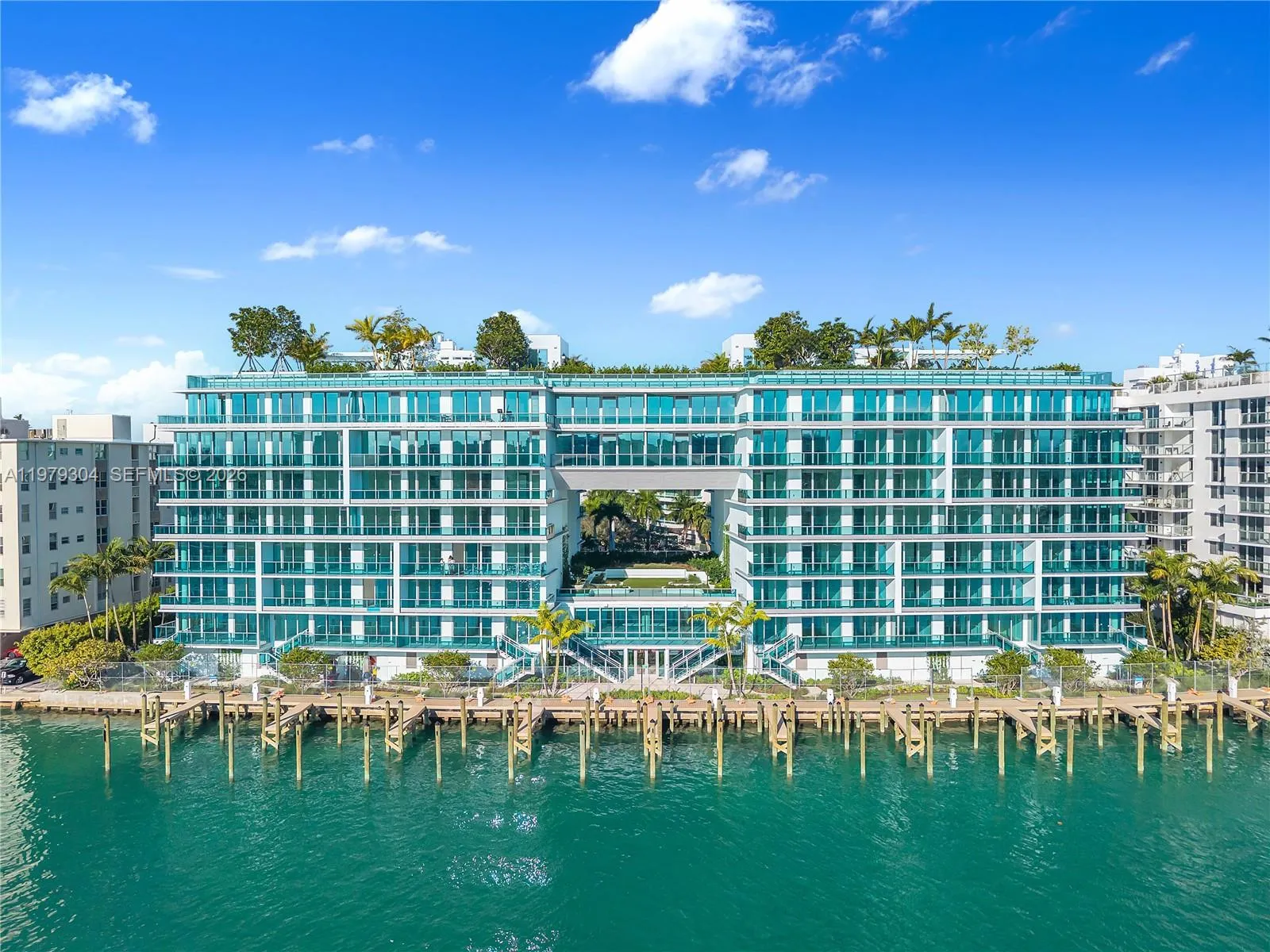 Foto de propiedad en 9201 E Bay Harbor Drive 710, Bay Harbor Islands, FL 33154 Bay Harbor Islands con MLS# 