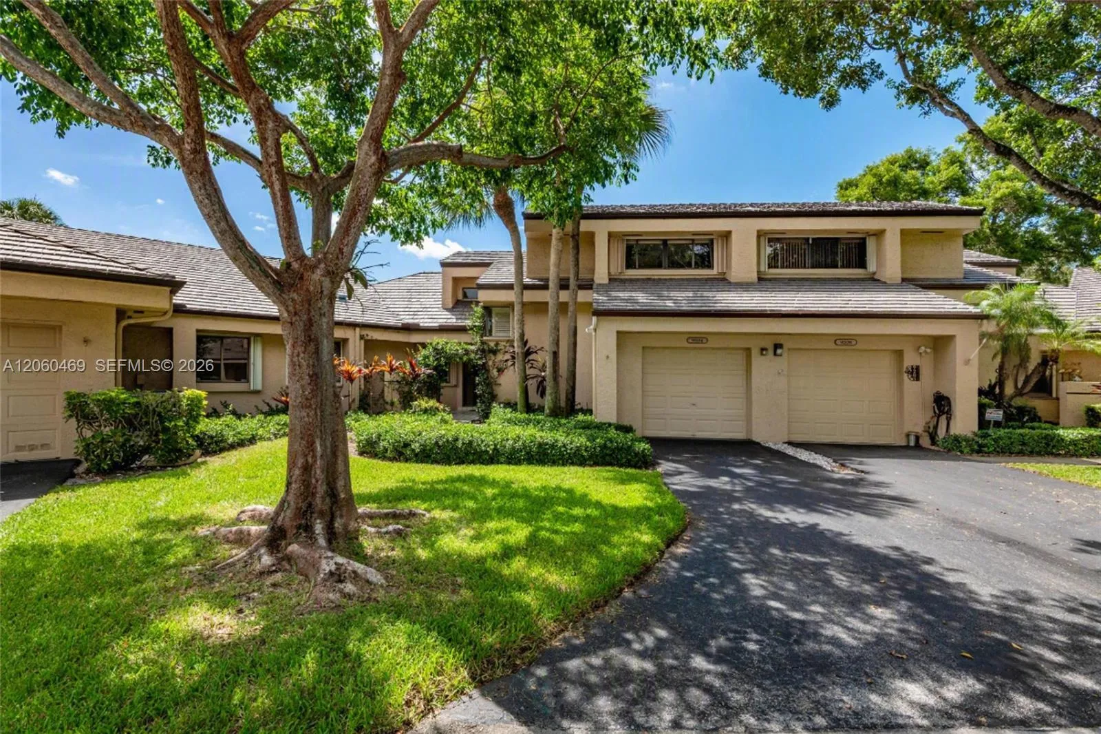 Foto de propiedad en 9204 S Chelsea Drive S, Plantation, FL 33324 Plantation con MLS# 