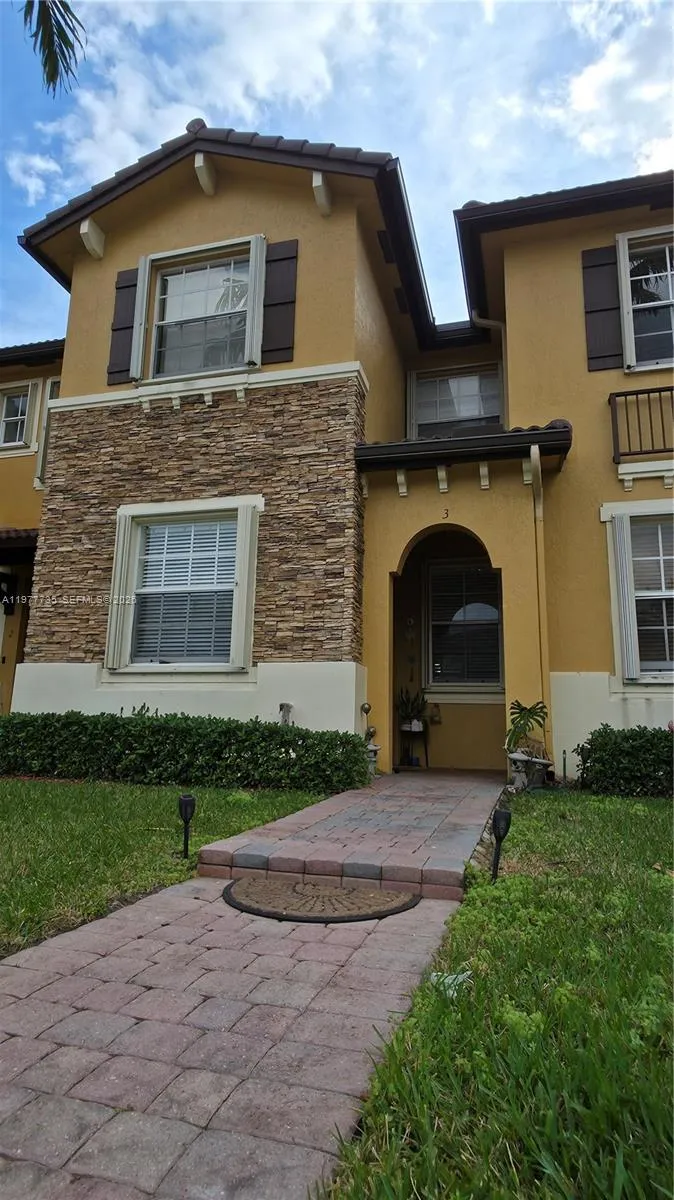 Vendido 9207 SW 227th Street 3, Cutler Bay, FL 33190, Cutler Bay, FL 33190