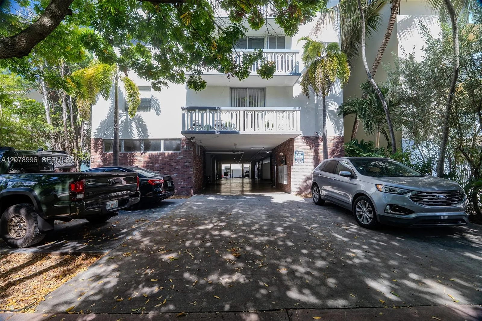Foto de propiedad en 921 Jefferson Avenue 3C, Miami Beach, FL 33139 Miami Beach con MLS# 