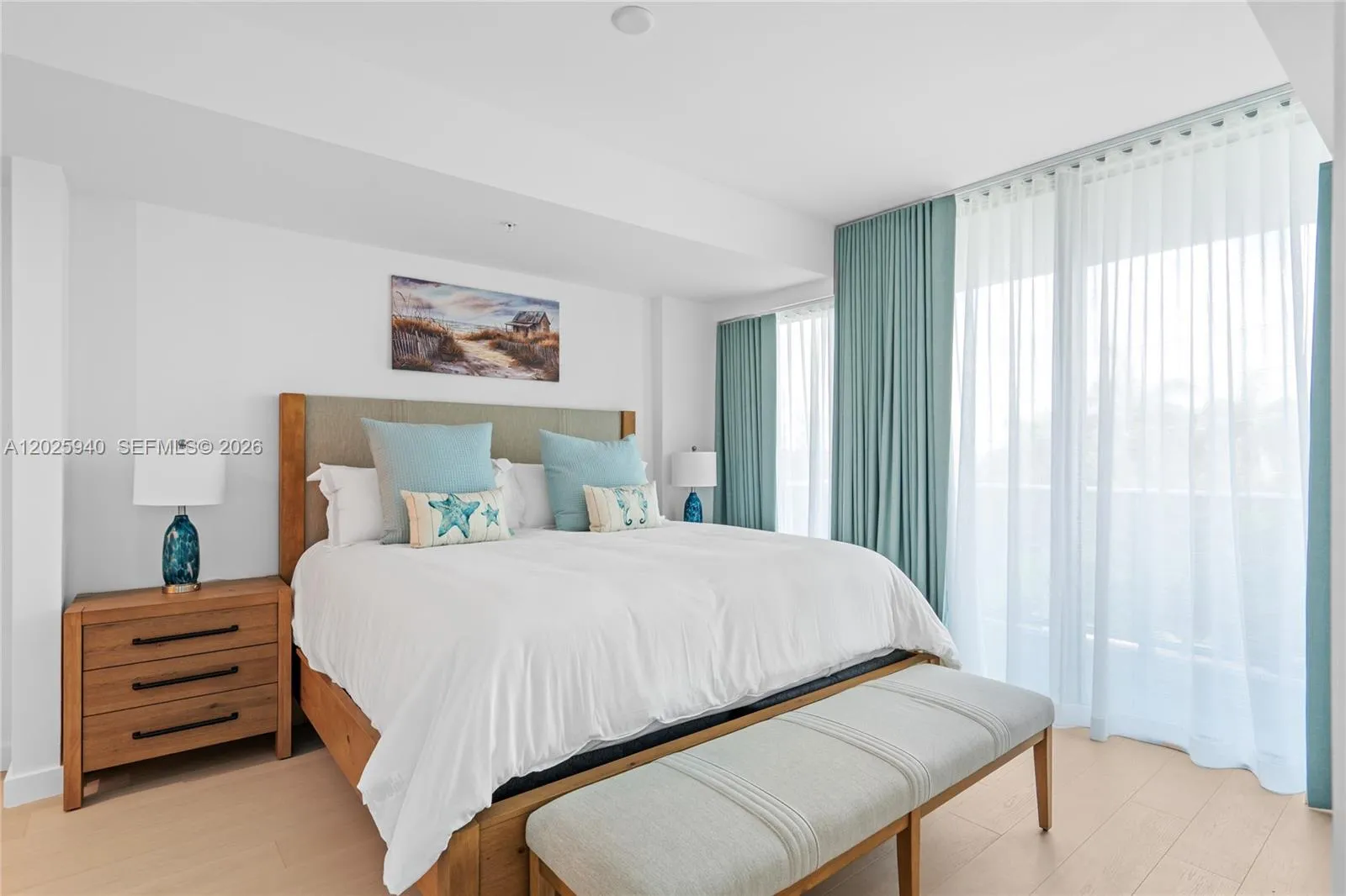 Foto de propiedad en 9221 E Bay Harbor Drive 408, Bay Harbor Islands, FL 33154 Bay Harbor Islands con MLS# 