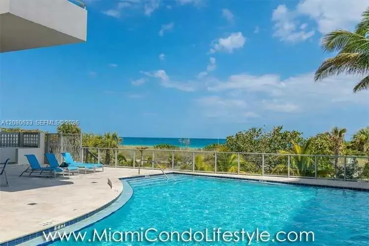 Foto de propiedad en 9225 Collins Avenue 1003, Surfside, FL 33154 Surfside con MLS# 