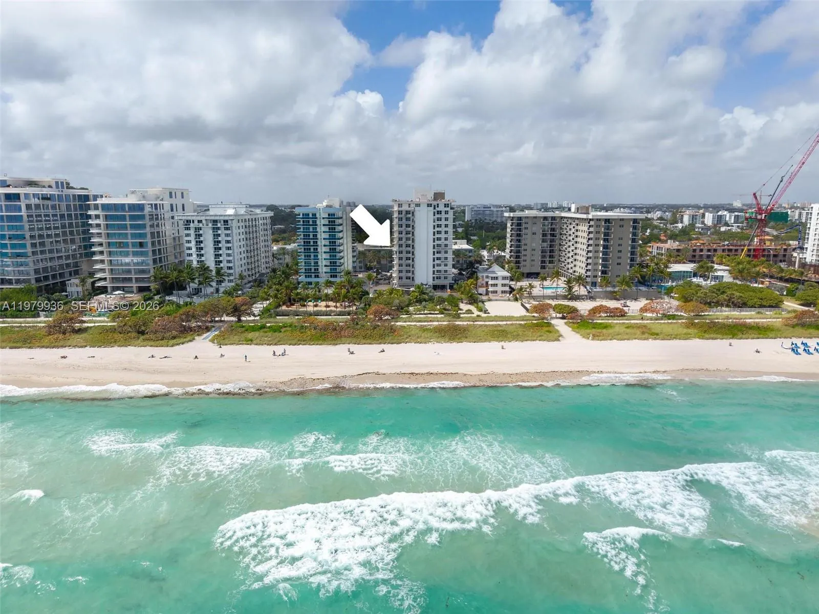 Foto de propiedad en 9225 Collins Avenue 610, Surfside, FL 33154 Surfside con MLS# 