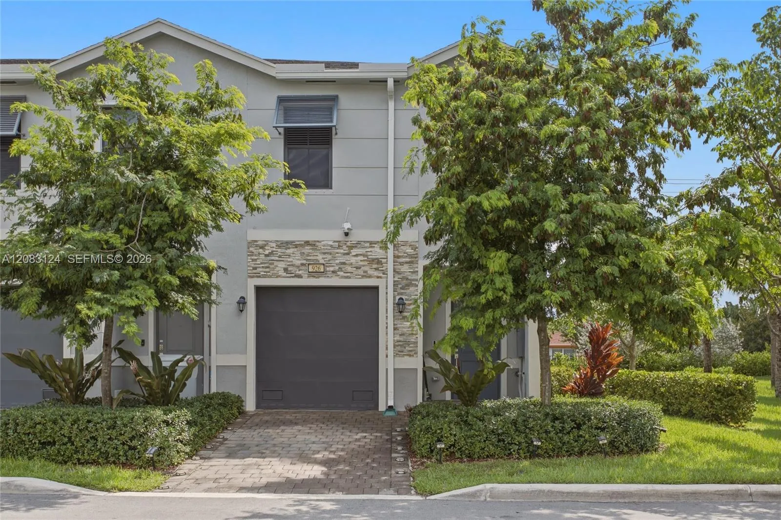 Foto de propiedad en 926 NW 3rd Terrace 926, Pompano Beach, FL 33060 Pompano Beach con MLS# 