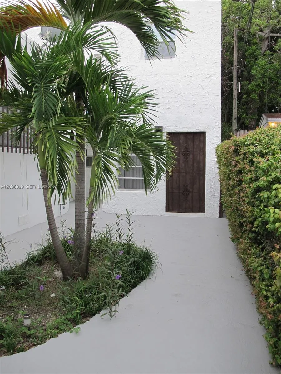 En Renta 926 SW 10th Avenue Apt., Miami, FL 33130, Miami, FL 33130