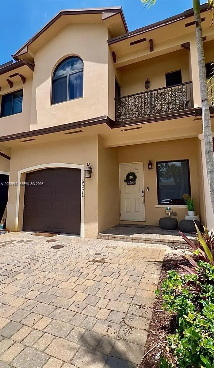 En Venta 9271 NW 16th Street 9271, Pembroke Pines, FL 33024, Pembroke Pines, FL 33024