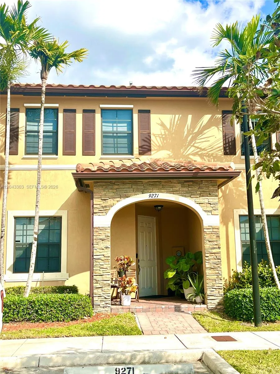 En Renta 9271 W 33rd Lane 9271, Hialeah, FL 33018, Hialeah, FL 33018