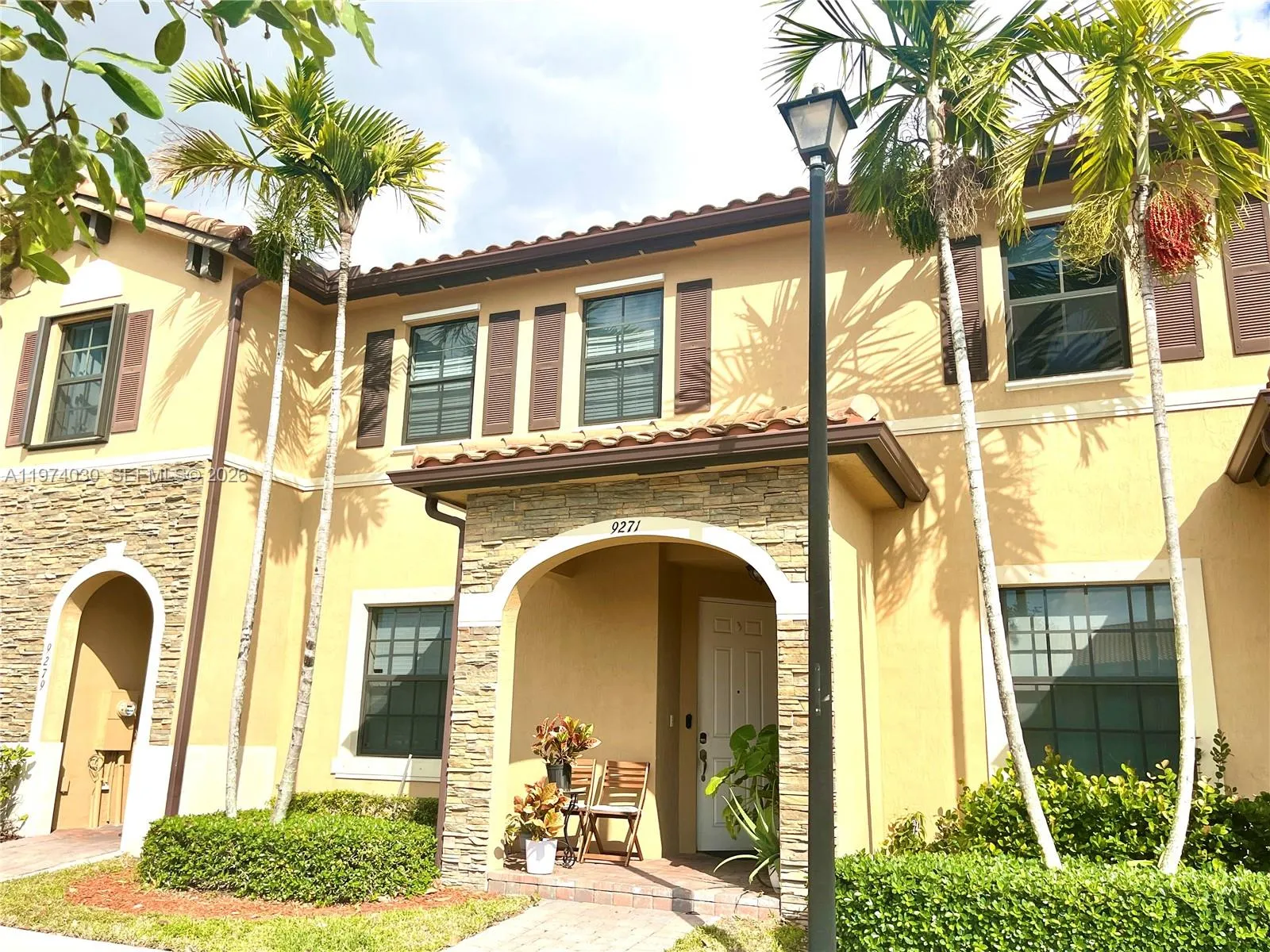Foto de propiedad en 9271 W 33rd Lane, Hialeah, FL 33018 Hialeah con MLS# 