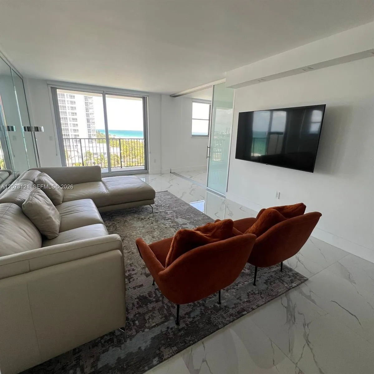 Foto de propiedad en 9273 Collins Avenue 606, Surfside, FL 33154 Surfside con MLS# 