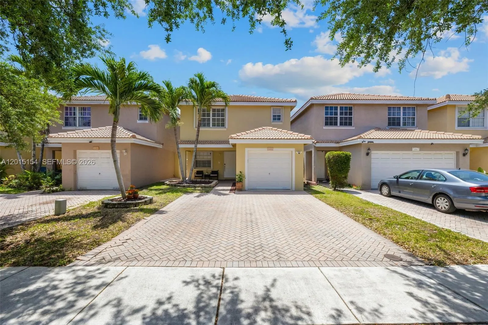 Foto de propiedad en 9288 NW 55th Street, Sunrise, FL 33351 Sunrise con MLS# 