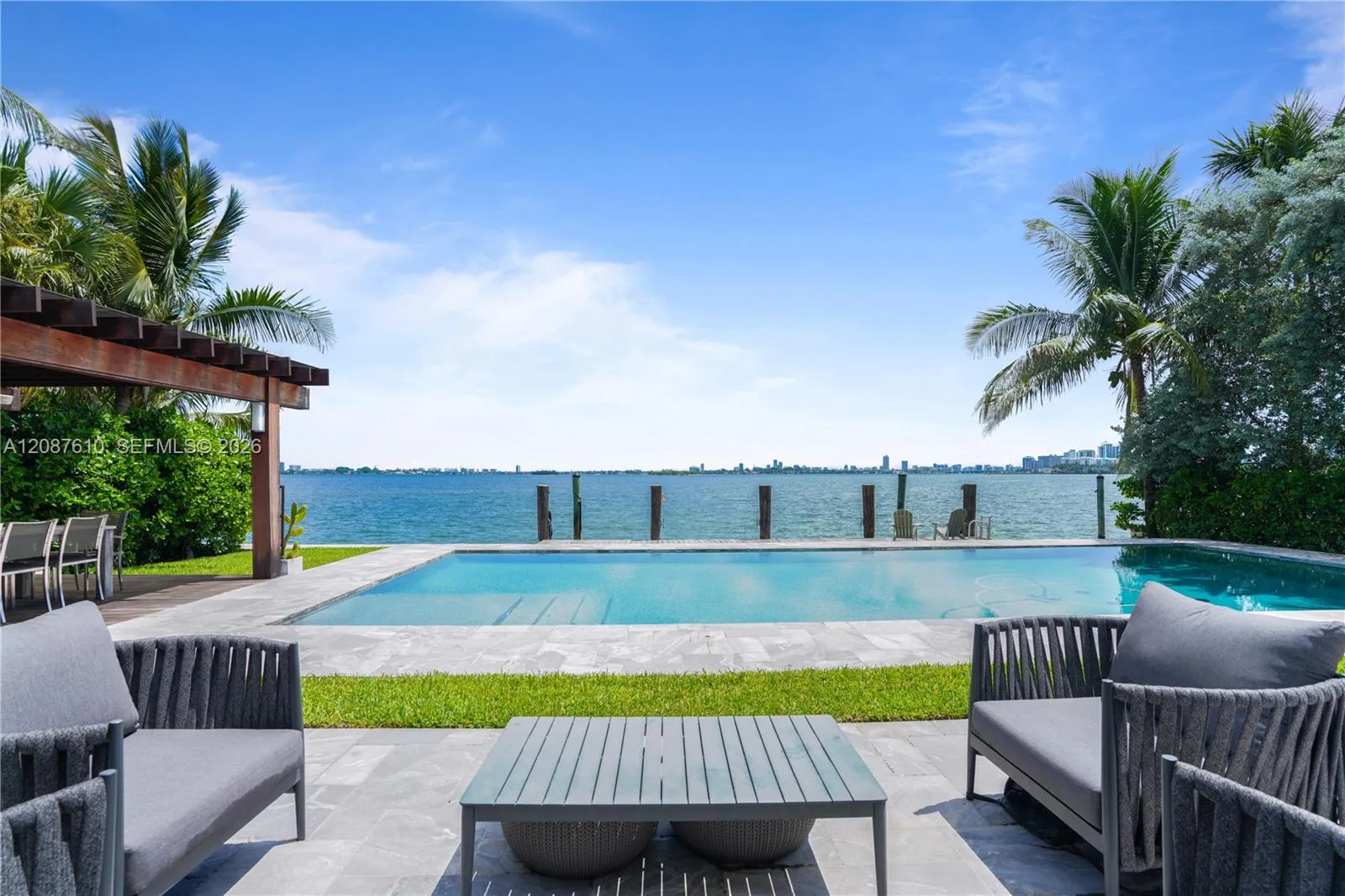 En Renta 9301 N Bayshore Drive, Miami Shores, FL 33138, Miami Shores, FL 33138