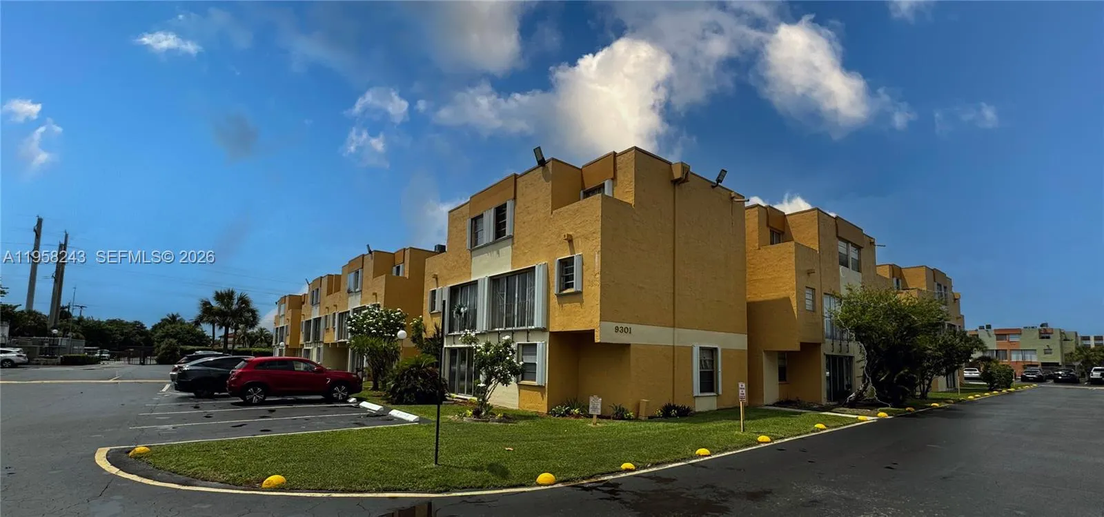 Vendido 9301 SW 4th Street 114E, Miami, FL 33174, Miami, FL 33174