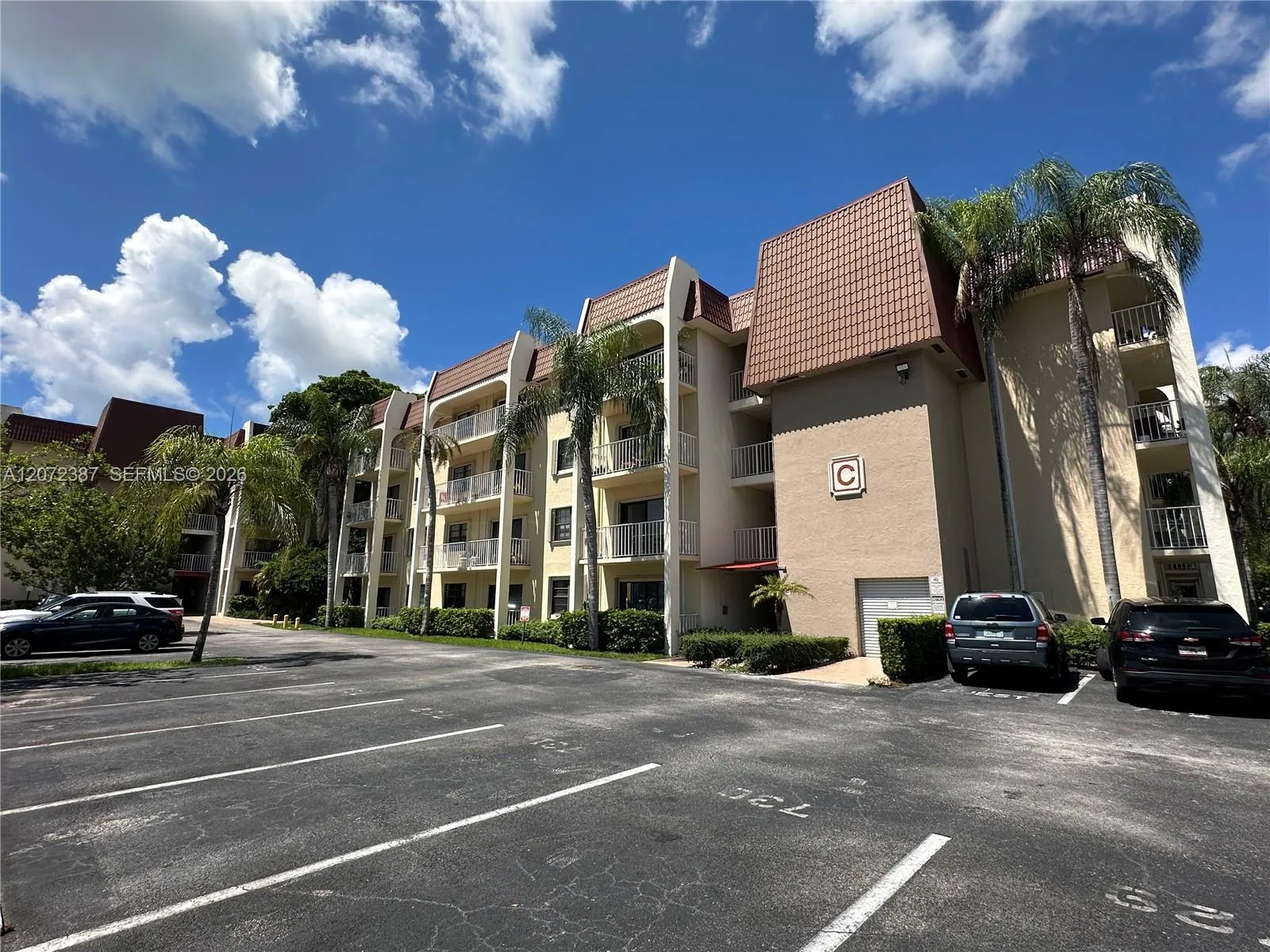 Foto de propiedad en 9301 SW 92nd Avenue C320, Miami, FL 33176 Miami con MLS#