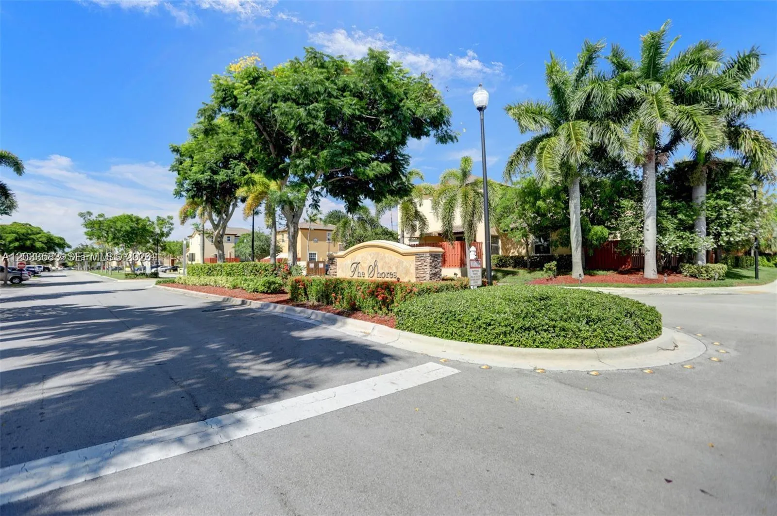 Foto de propiedad en 9303 SW 227th Street 4-3, Cutler Bay, FL 33190 Cutler Bay con MLS# 